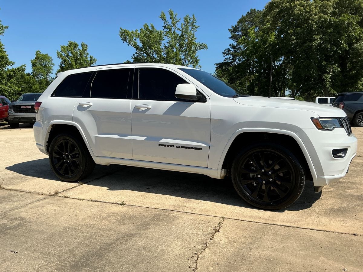 2020 Jeep Grand Cherokee Altitude