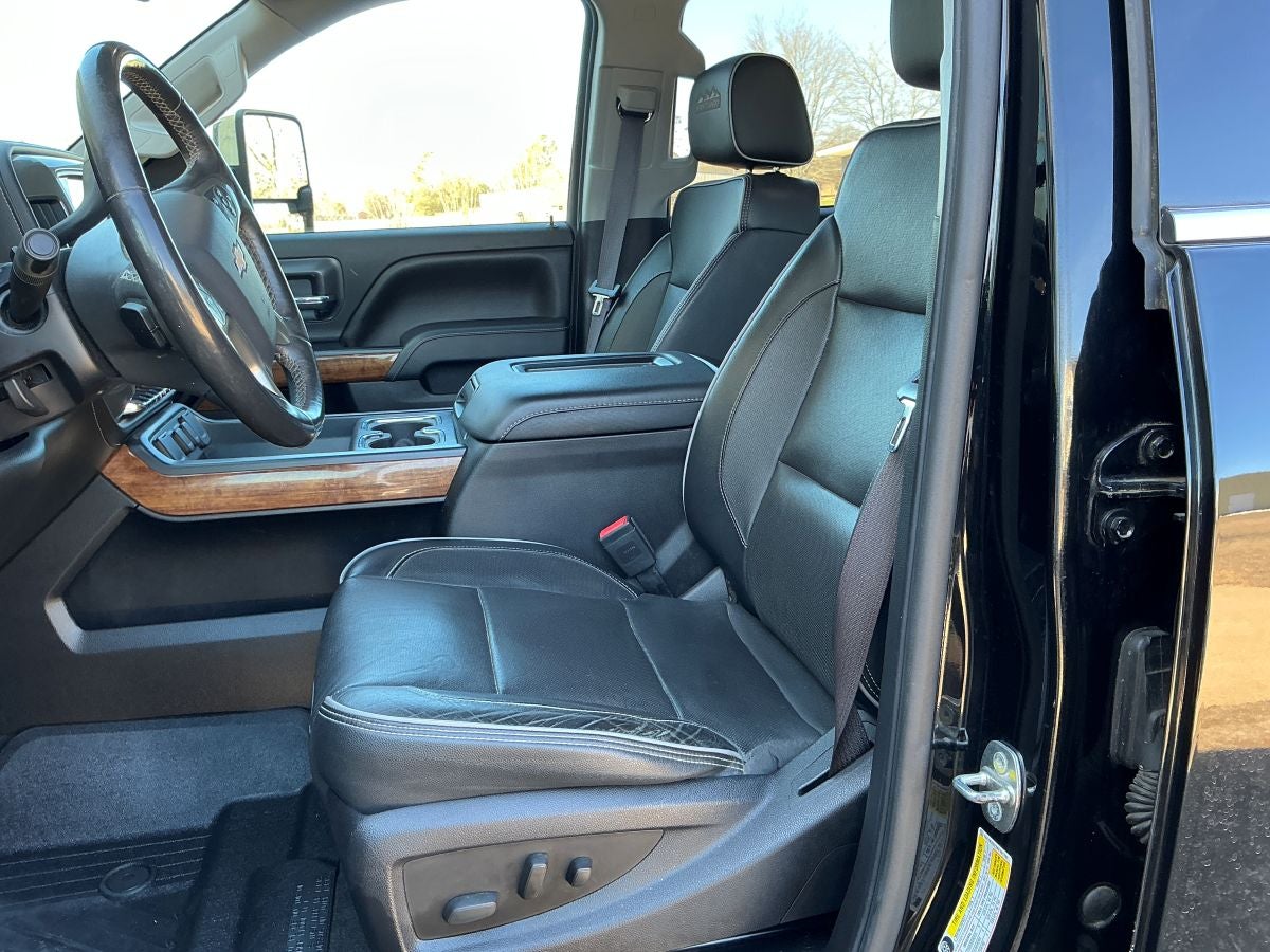 2017 Chevrolet Silverado 2500 HD High Country