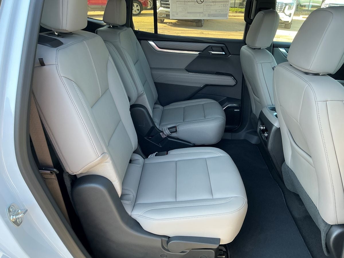 2026 GMC Acadia FWD Elevation