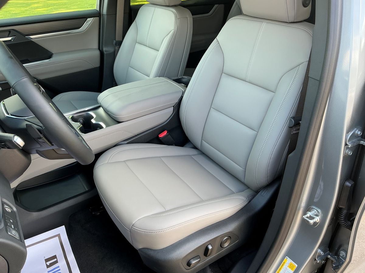 2026 GMC Acadia FWD Elevation