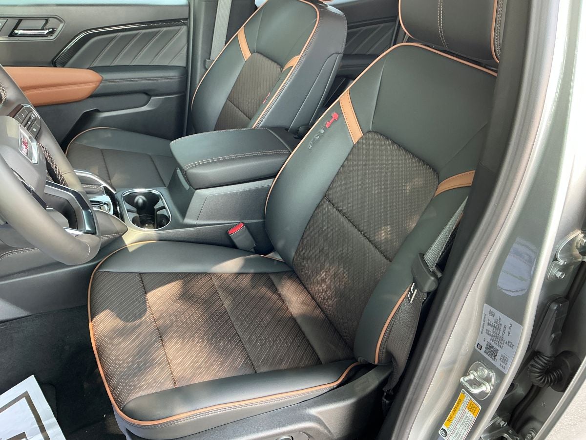 2026 GMC Canyon 4WD AT4