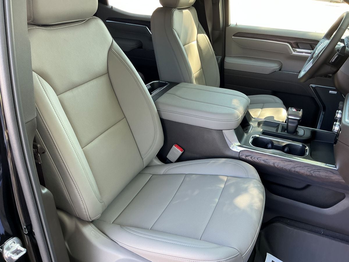 2026 GMC Sierra 1500 SLT - Photo 6