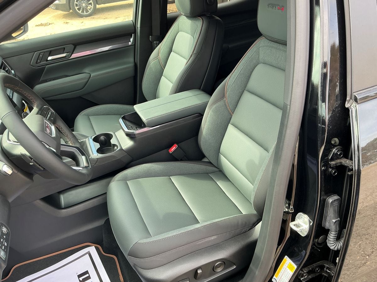 2026 GMC Terrain AWD AT4