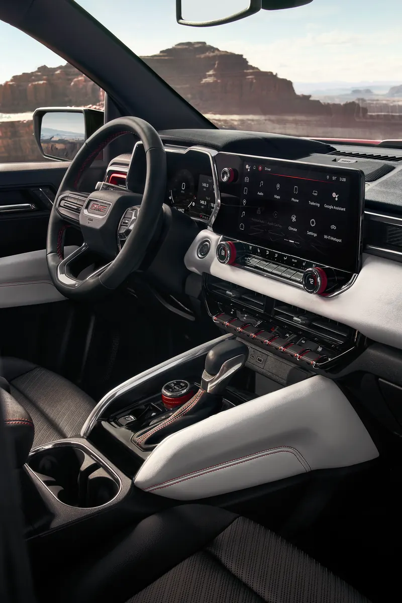 2026 GMC Canyon infotainment system at Bynum GMC in Fayette Alabama AL